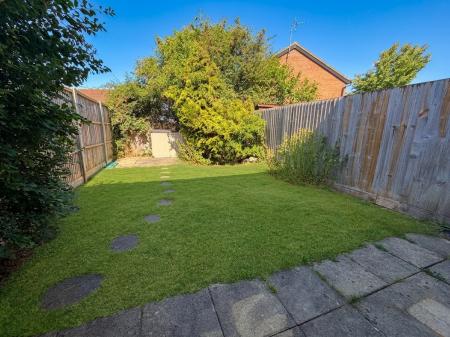 2 bedroom Detached house to let in Sullivan Crescent, Browns Wood, Milton Keynes, MK7