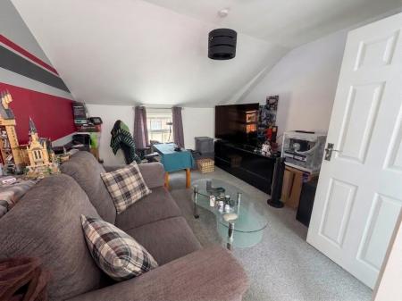 2 bedroom Terraced House to let in Caldecotte Street, Newport Pagnell, Milton Keynes, MK16