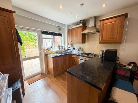 2 bedroom Terraced House to let in Caldecotte Street, Newport Pagnell, Milton Keynes, MK16