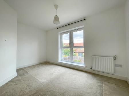 3 bedroom Town house to let in Atlas Way, Oakgrove, Milton Keynes, MK10