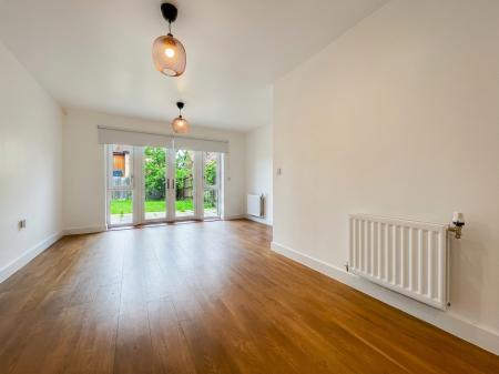 3 bedroom Town house to let in Atlas Way, Oakgrove, Milton Keynes, MK10