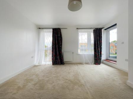 3 bedroom Town house to let in Atlas Way, Oakgrove, Milton Keynes, MK10