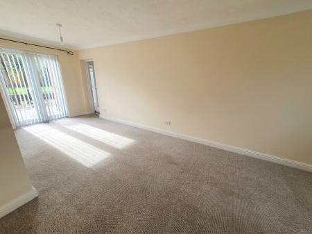 4 bedroom Semi-detached house to let in Western Drive, Hanslope, Milton Keynes, MK19