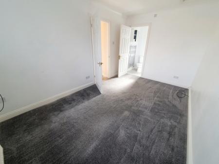 4 bedroom Semi-detached house to let in Western Drive, Hanslope, Milton Keynes, MK19