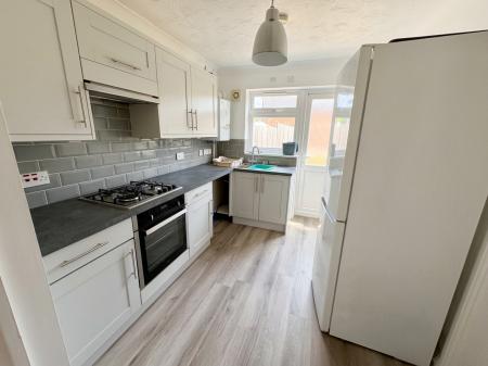 4 bedroom Semi-detached house to let in Western Drive, Hanslope, Milton Keynes, MK19