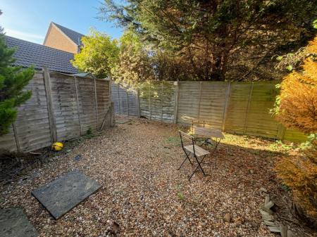 1 bedroom Semi-detached house to let in Rillington Gardens, Emerson Valley, Milton Keynes, MK4