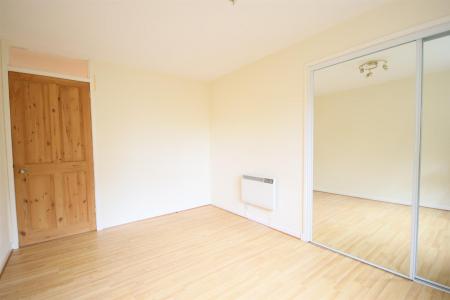 2 bedroom Flat for sale in Fleurs Crescent, Forres