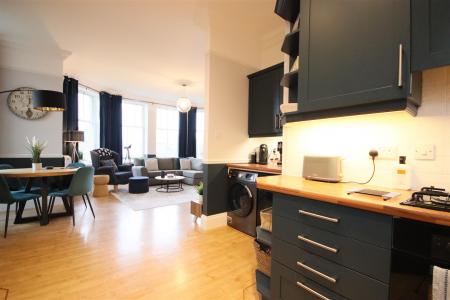 2 bedroom Apartment for sale in Marine Court, Lossiemouth