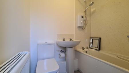 1 bedroom Flat to let in Brander Street, Burghead, Moray, IV30