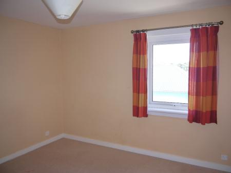 2 bedroom Flat to let in North Street, Elgin, Moray, IV30