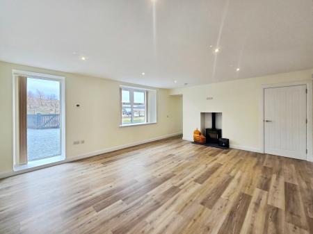 4 bedroom Detached house to let in Overton Cottage, Craigellachie, Moray, AB38