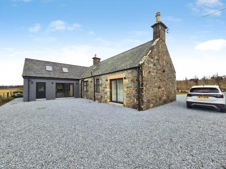 4 bedroom Detached house to let in Overton Cottage, Craigellachie, Moray, AB38