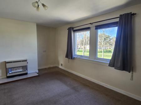 2 bedroom Flat to let in North Street, Elgin, Moray, IV30