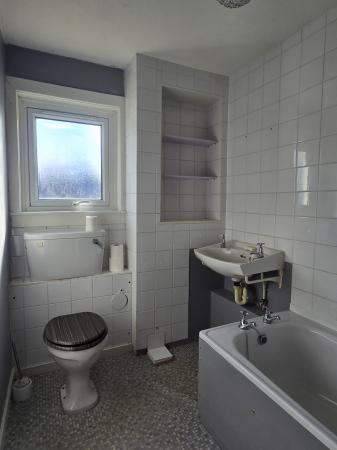 2 bedroom Flat to let in North Street, Elgin, Moray, IV30