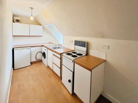 1 bedroom Flat to let in High Street, Elgin, Moray, IV30