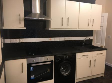 1 bedroom Flat to let in High Street, Elgin, Moray, IV30