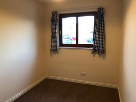 2 bedroom Flat to let in South Park Court, Elgin, Moray, IV30
