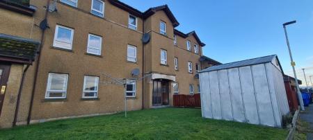 2 bedroom Flat to let in Ashgrove Square, Elgin, Moray, IV30