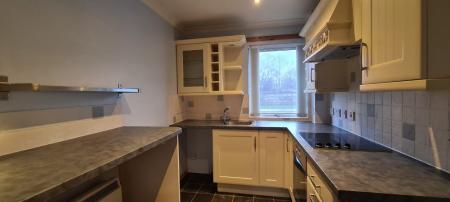 2 bedroom Flat to let in Ashgrove Square, Elgin, Moray, IV30