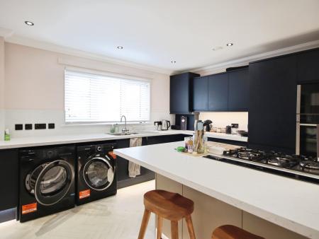 3 bedroom Detached house to let in Kensall Green, Forres, Moray, IV36
