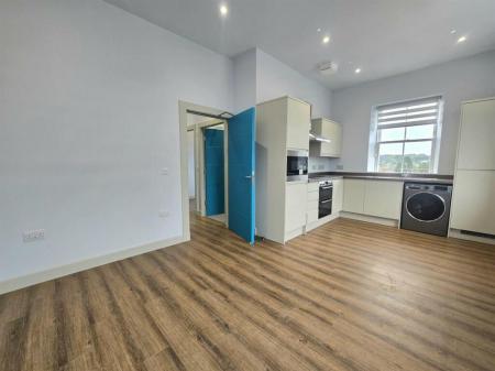 2 bedroom Flat for sale in High Street, Elgin, Moray, IV30