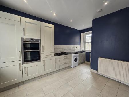 2 bedroom Maisonette to let in South Street, Elgin, Moray, IV30
