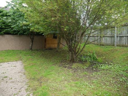 3 bedroom Terraced House to let in Wards Court, Elgin, Moray, IV30