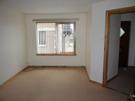 3 bedroom Terraced House to let in Wards Court, Elgin, Moray, IV30
