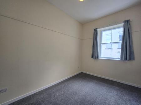 3 bedroom Flat to let in High Street, Elgin, Moray, IV30