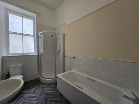 3 bedroom Flat to let in High Street, Elgin, Moray, IV30