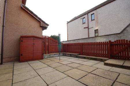 3 bedroom Terraced House to let in Springfield Drive, Elgin, Moray, IV30