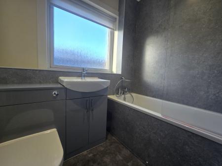 3 bedroom Terraced House to let in Land Street, Rothes, Moray, AB38