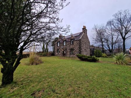 4 bedroom Detached house to let in Distillery Cottages, Buckie, Moray, AB56