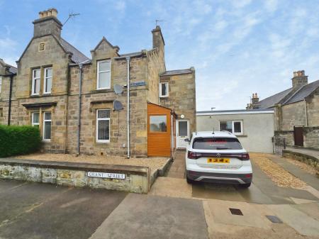 3 bedroom Flat to let in Grant Street, Elgin, Moray, IV30