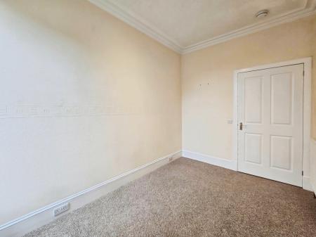 3 bedroom Flat to let in Grant Street, Elgin, Moray, IV30