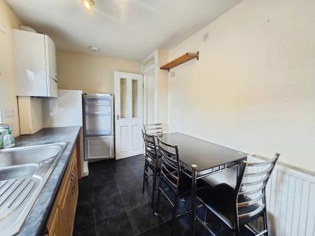 3 bedroom Flat to let in Grant Street, Elgin, Moray, IV30