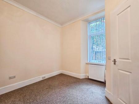 3 bedroom Flat to let in Grant Street, Elgin, Moray, IV30