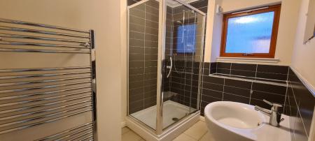 2 bedroom Flat to let in Moravia Apartments, Elgin, Moray, IV30
