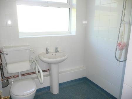 2 bedroom Bungalow for sale in Pendered Road, Wellingborough, NN8