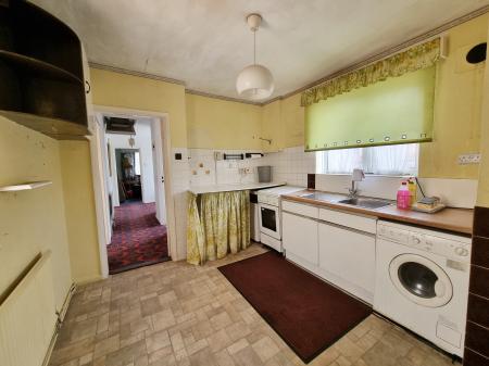 2 bedroom Bungalow for sale in Burton Road, Finedon