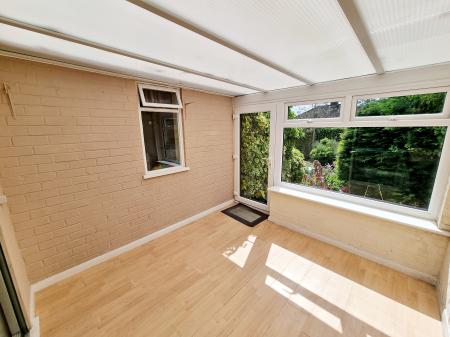 2 bedroom Bungalow for sale in Burton Road, Finedon