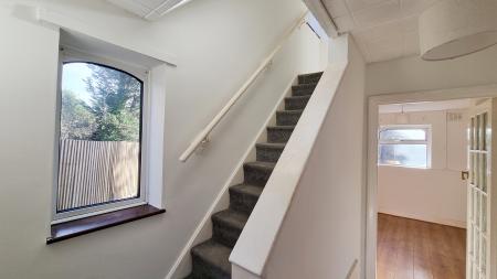 2 bedroom Semi-detached house to let in Edinburgh Road, Wellingborough, NN8