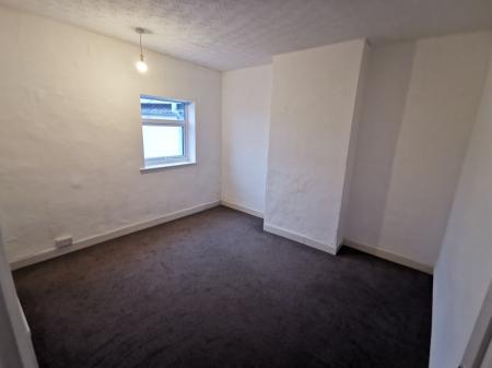 2 bedroom Terraced House to let in Great Park Street, Wellingborough, NN8