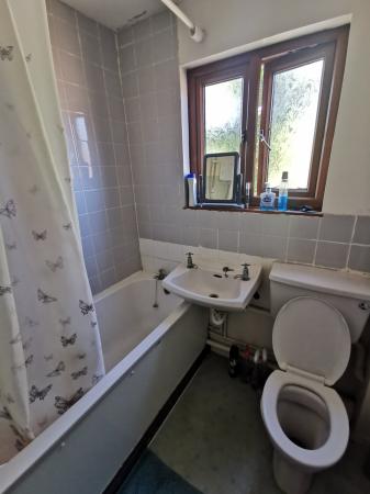 1 bedroom House share to let in Snowbell Square, Northampton, NN3