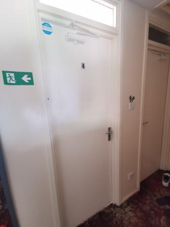 1 bedroom House share to let in Snowbell Square, Northampton, NN3