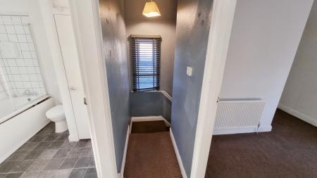 2 bedroom Semi-detached house to let in Priory Road, Wellingborough, NN8
