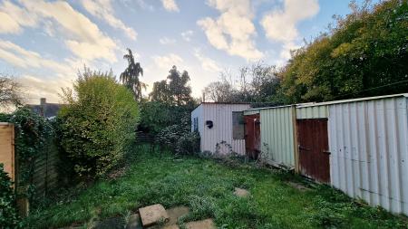 2 bedroom Semi-detached house to let in Priory Road, Wellingborough, NN8