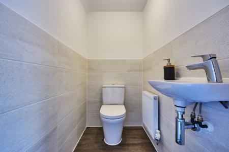 3 bedroom Terraced House to let in Roseburn Court, Biddenham, Bedford