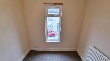 3 bedroom Terraced House to let in Cromwell Road, Rushden, NN10