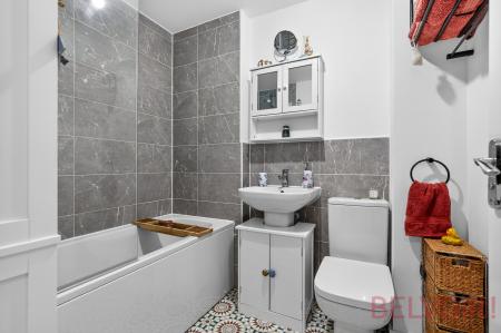 2 bedroom Semi-detached house for sale in Mostyn Street, Wellingborough